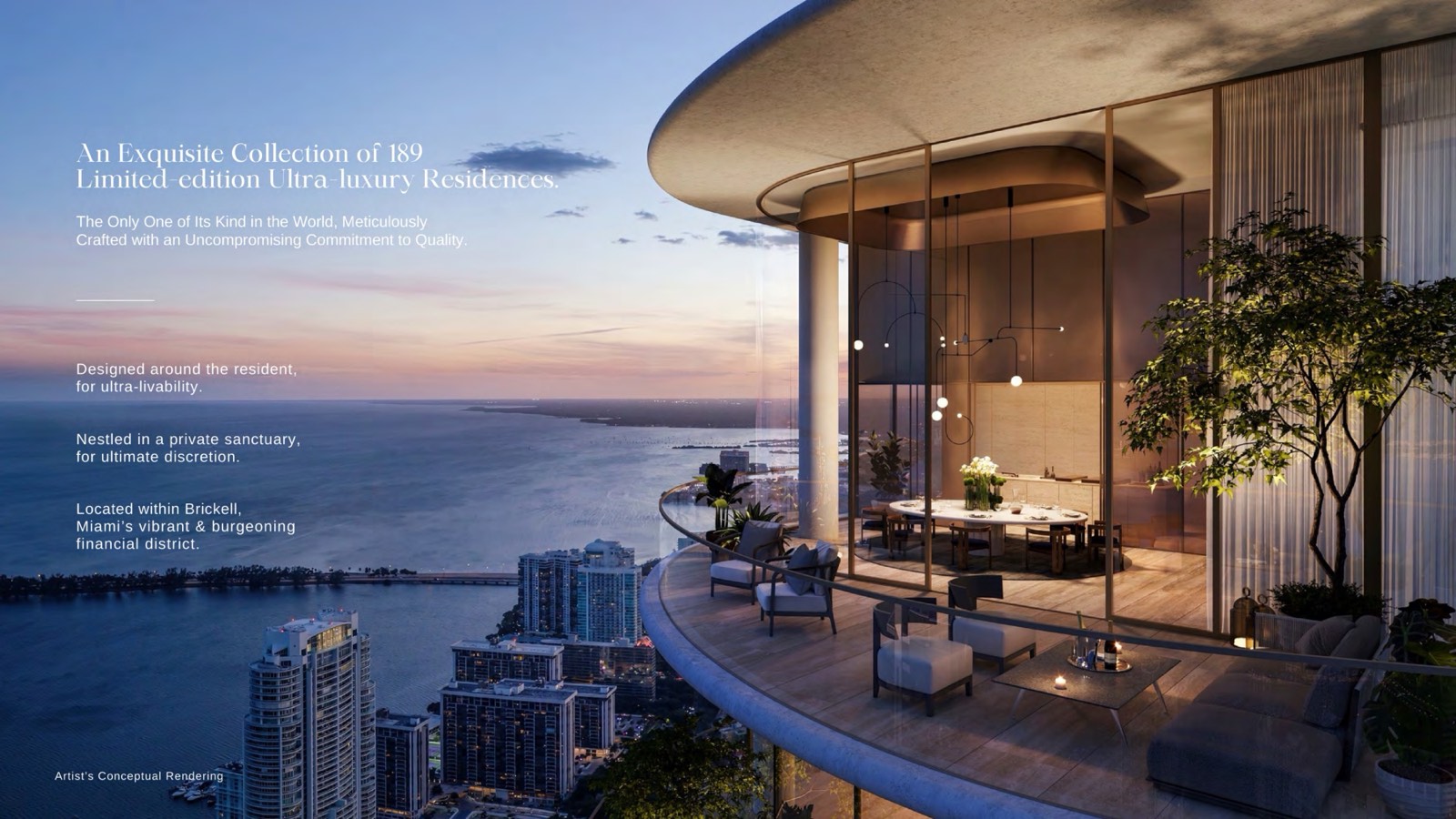 Terraza de residencia con vista a Biscayne Bay al atardecer